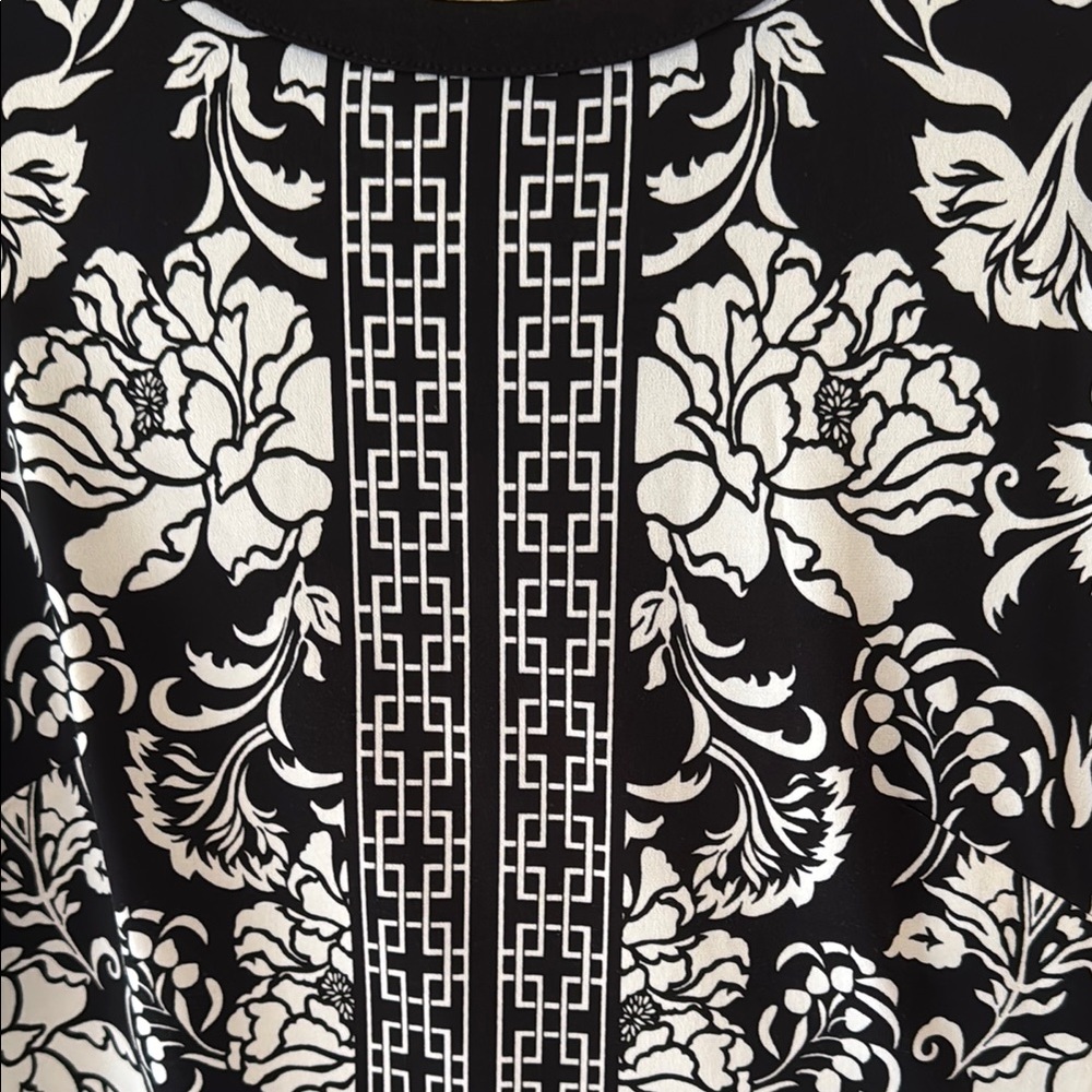 WHBM Elegant Black and White Sleeveless Floral Dress - Picture 3 of 8